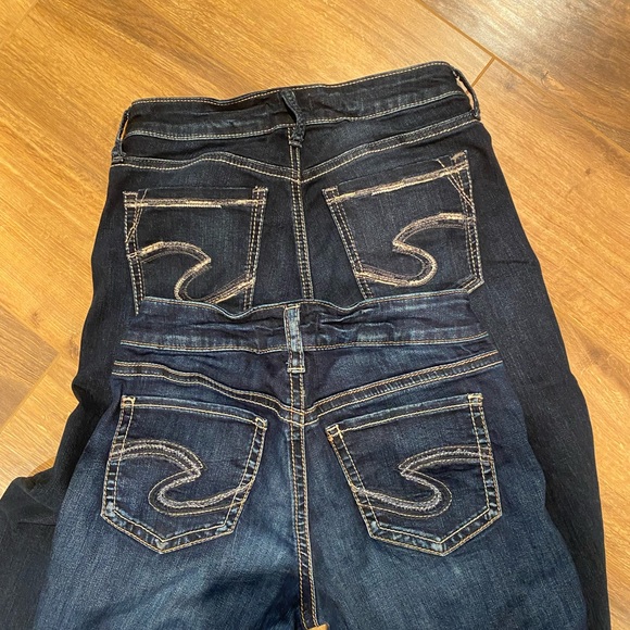 Lot of Two Pair, Silver Jeans - Picture 3 of 3